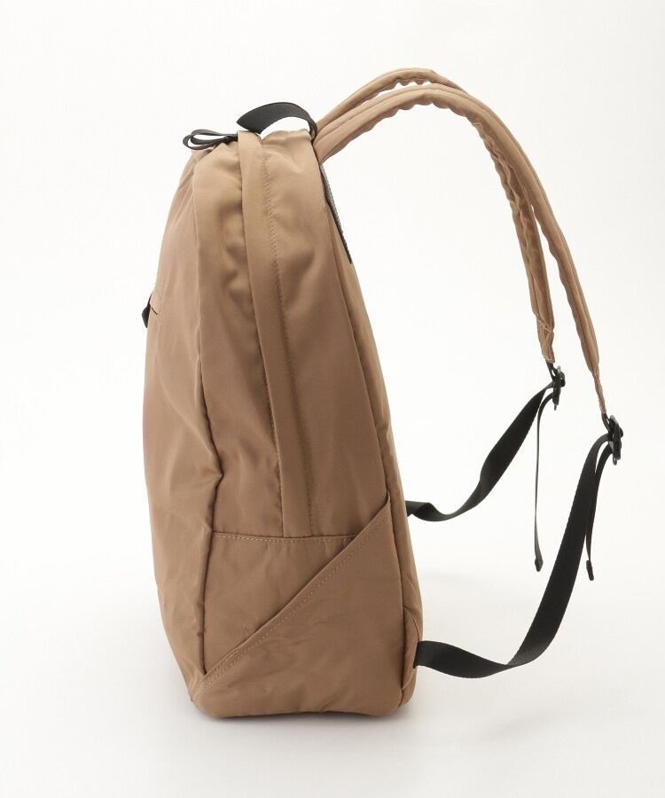 オフプライスストア(ファッショングッズ)(OFF PRICE STORE(Fashion Goods))のEarth Made （アースメイド） マルチポケットリュックサック2