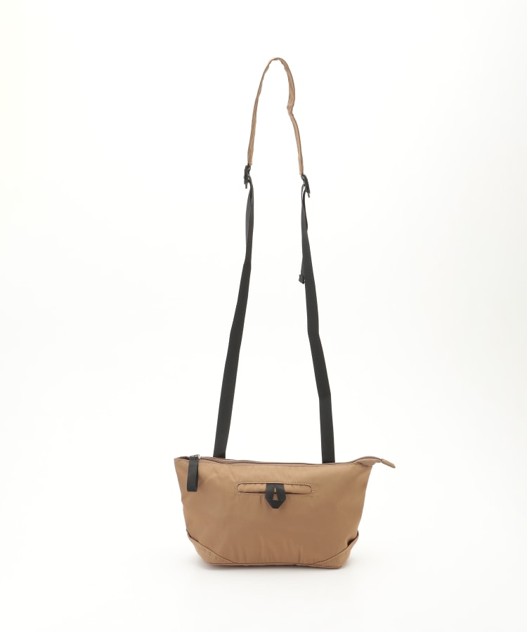 オフプライスストア(ファッショングッズ)(OFF PRICE STORE(Fashion Goods))のEarth Made （アースメイド） マルチポケット軽量ショルダーバッグ1
