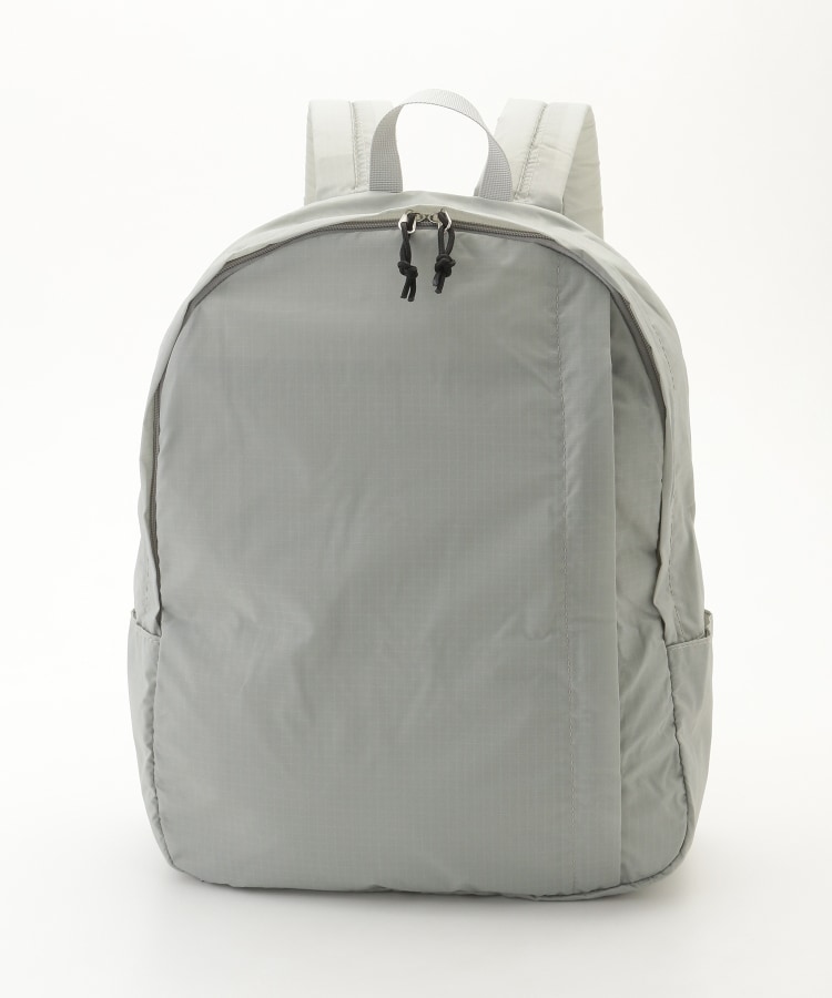 オフプライスストア(ファッショングッズ)(OFF PRICE STORE(Fashion Goods))のEarth Made （アースメイド） マルチポケット軽量リュックサック ライトグレー(011)