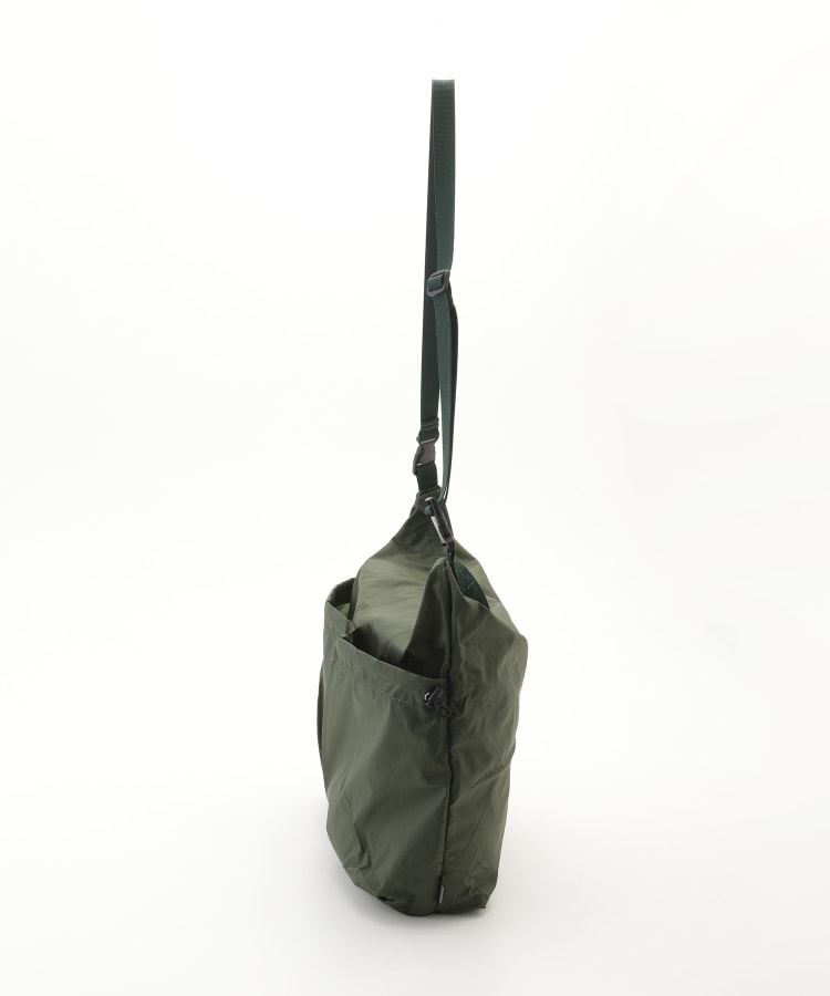 オフプライスストア(ファッショングッズ)(OFF PRICE STORE(Fashion Goods))のEarth Made （アースメイド） マルチポケット軽量ショルダーバッグ2