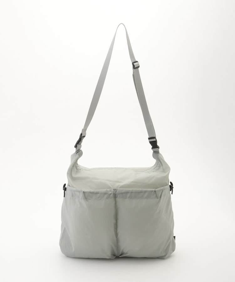 オフプライスストア(ファッショングッズ)(OFF PRICE STORE(Fashion Goods))のEarth Made （アースメイド） マルチポケット軽量ショルダーバッグ ライトグレー(011)
