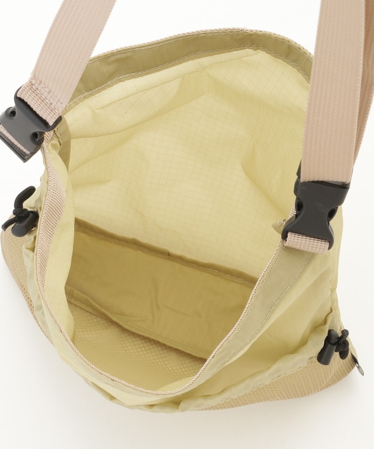 Earth Made (アースメイド) メッシュポケット軽量ショルダーバッグ Earth Made (アースメイド) メッシュポケット軽量ショルダーバッグ