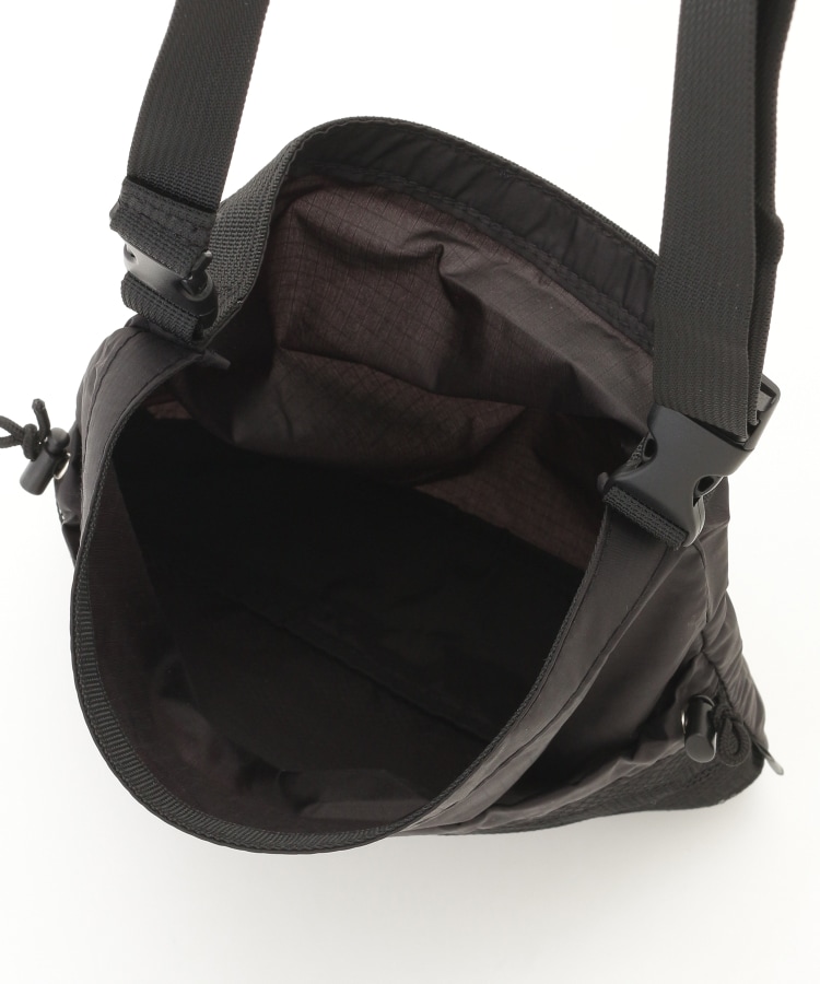 オフプライスストア(ファッショングッズ)(OFF PRICE STORE(Fashion Goods))のEarth Made （アースメイド） メッシュポケット軽量ショルダーバッグ3