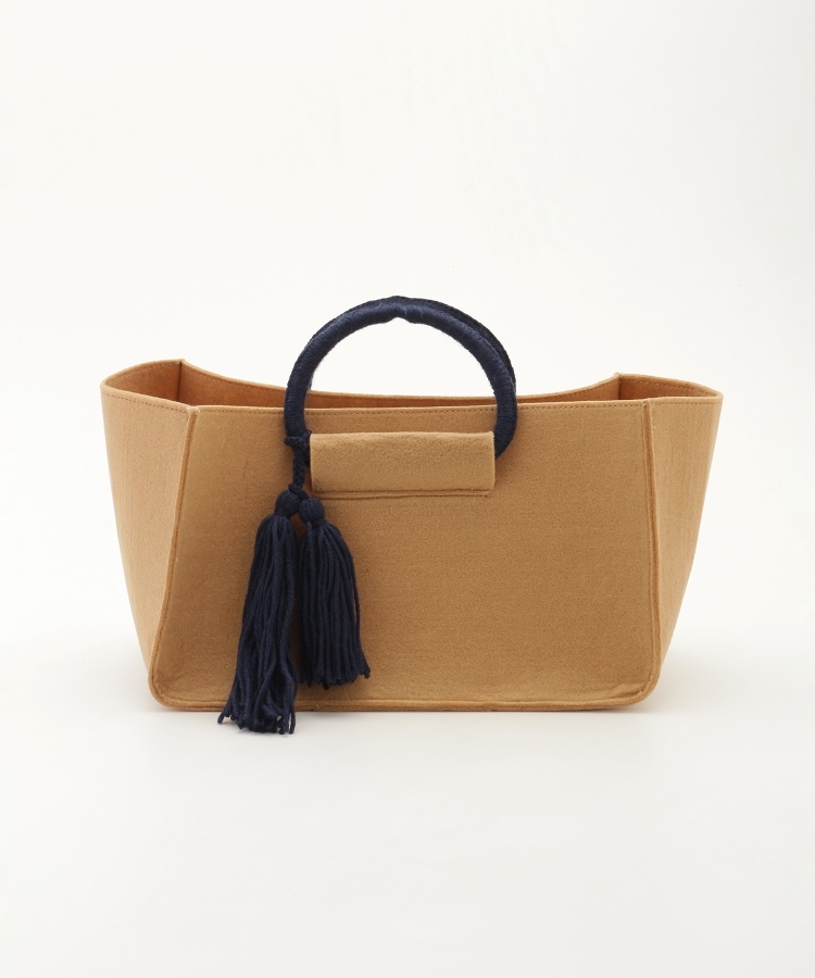 オフプライスストア(ファッショングッズ)(OFF PRICE STORE(Fashion Goods))のEarth Made （アースメイド） タッセル付きボックスハンドバッグ1
