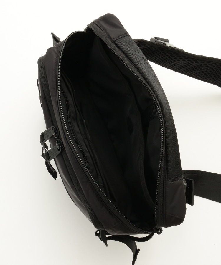 オフプライスストア(ファッショングッズ)(OFF PRICE STORE(Fashion Goods))のINDISPENSABLE(インディスペンサブル） 多機能ボディバッグ3