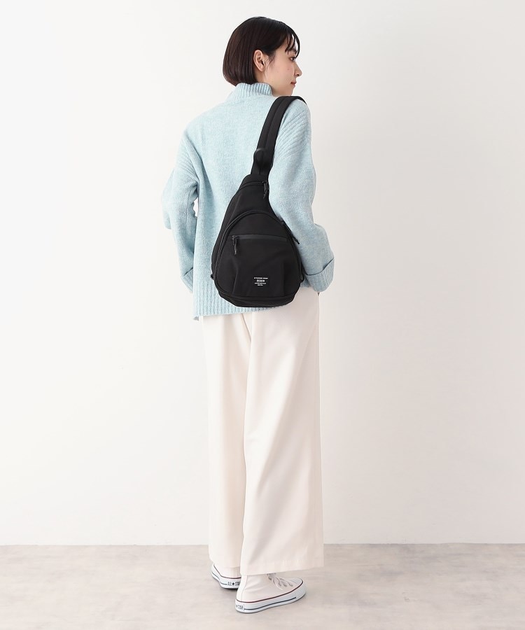 デッサン（ユニセックス）(Dessin(UNISEX))の【軽量・多ポケット】ナイロンボディバッグ2