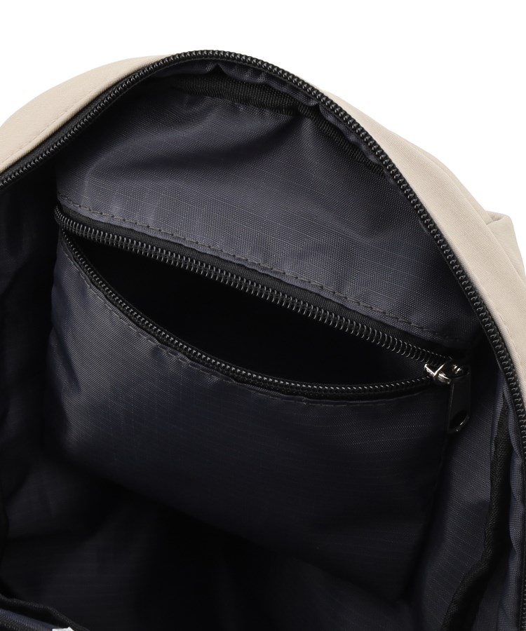 デッサン（ユニセックス）(Dessin(UNISEX))の【軽量・多ポケット】センタージップリュック19