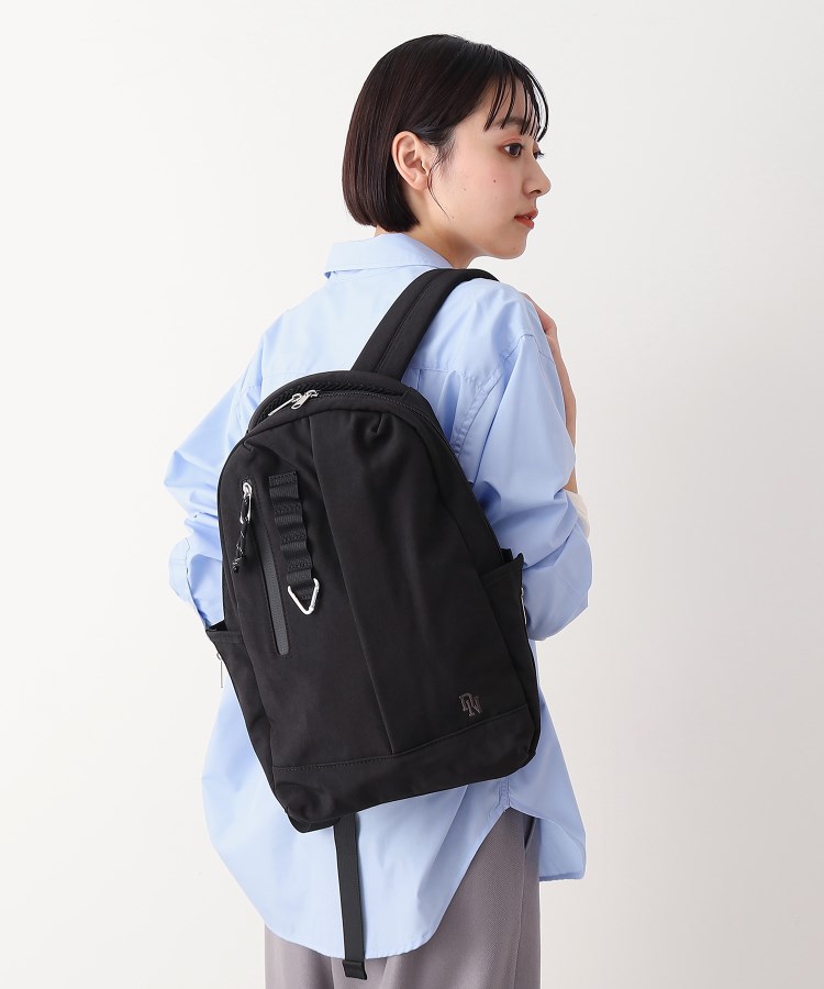 デッサン（ユニセックス）(Dessin(UNISEX))の【軽量・多ポケット】センタージップリュック ブラック(019)