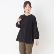 ヨリモ(YORIMO)の【洗える】カラミ素材のギャザーブラウス8