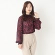 ヨリモ(YORIMO)の【大人の花柄】シャーリングブラウス15