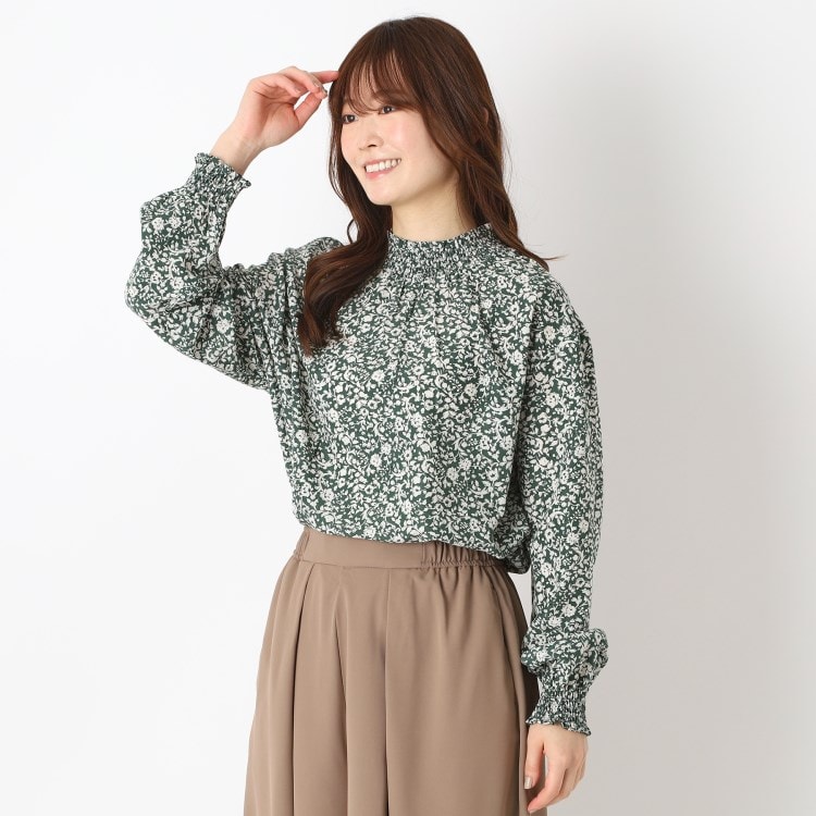 ヨリモ(YORIMO)の【フラワープリント・着脱ラクチン】シャーリングブラウス シャツ・ブラウス