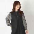 ヨリモ(YORIMO)の【フラワープリント・着脱ラクチン】シャーリングブラウス ブラック(019)