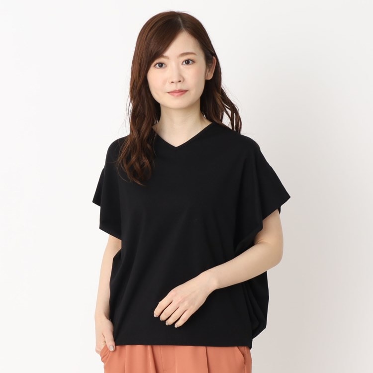 ヨリモ(YORIMO)の【1枚欲しい便利なアイテム】浅Vネックプルオーバー カットソー