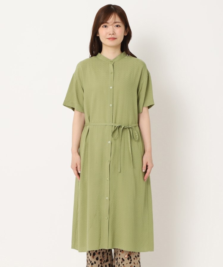 ヨリモ(YORIMO)の【羽織りもおすすめ】ドットジャカードのシャツワンピース1