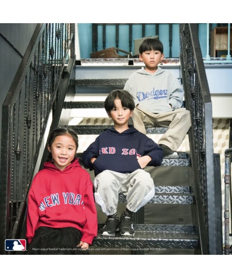 アンドディープティマイン(and D.petit main)の【MLB】ロゴプリントワイドスウェットパーカー1
