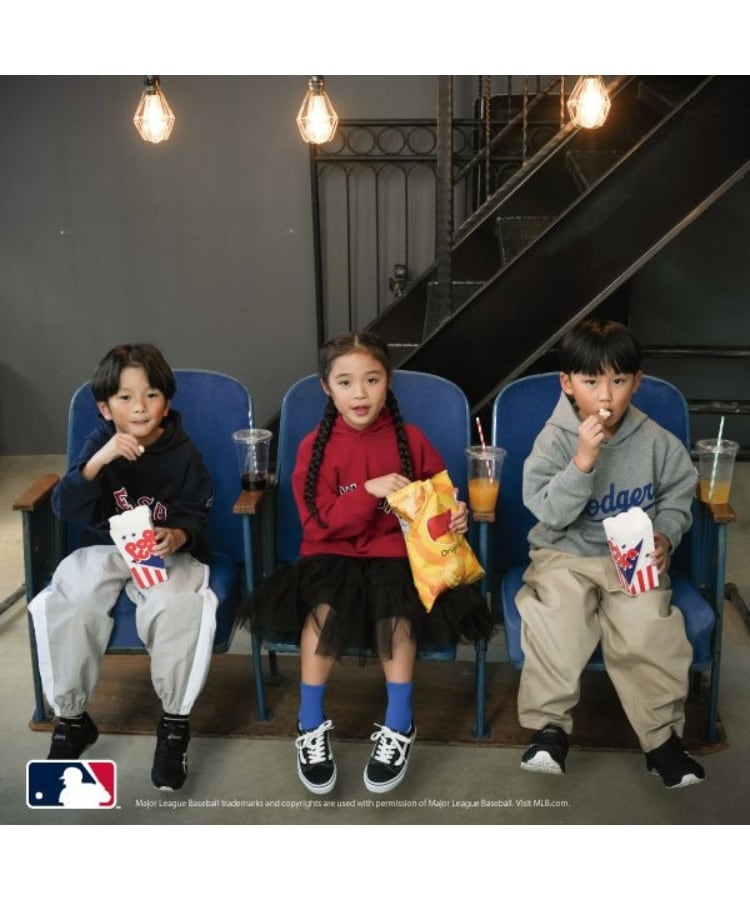 アンドディープティマイン(and D.petit main)の【MLB】ロゴプリントワイドスウェットパーカー3