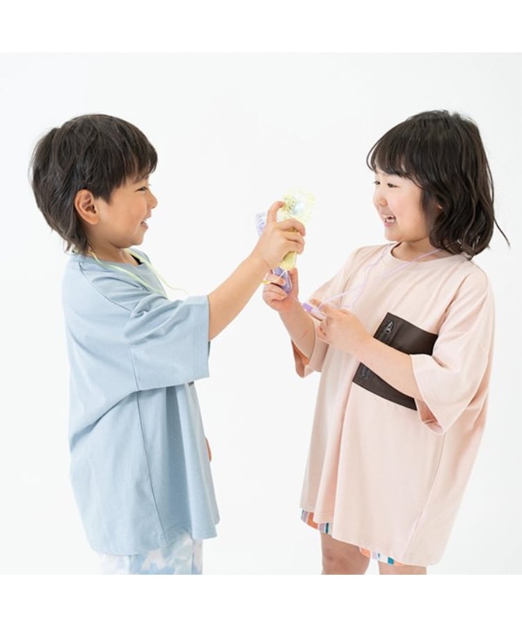 アンドディープティマイン(and D.petit main)のミニクリアハンディファン2