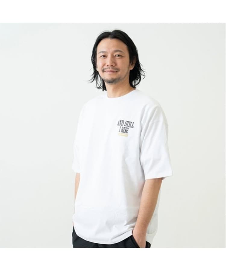 アンドディープティマイン(and D.petit main)の【パパもおそろい】Dadロゴ刺しゅうビッグ半T ホワイト(001)