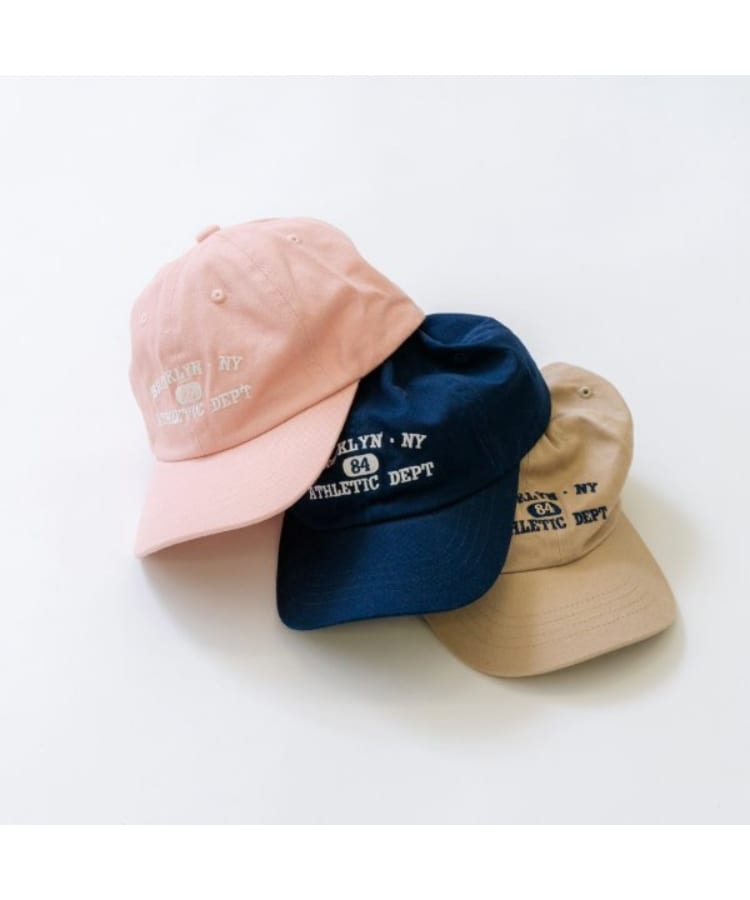 アンドディープティマイン(and D.petit main)のカレッジロゴ刺繍CAP1