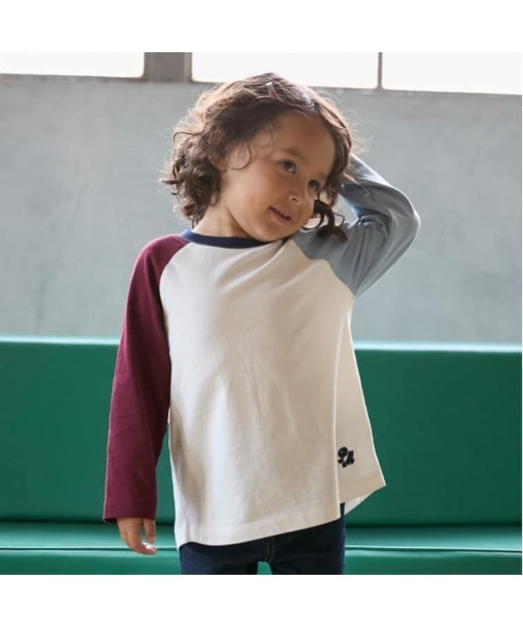 プティマイン(petit main)の【オーガニック】配色ラグランTシャツ1