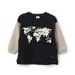 プティマイン(petit main)の恐竜刺しゅう長袖Tシャツ ブラック(219)