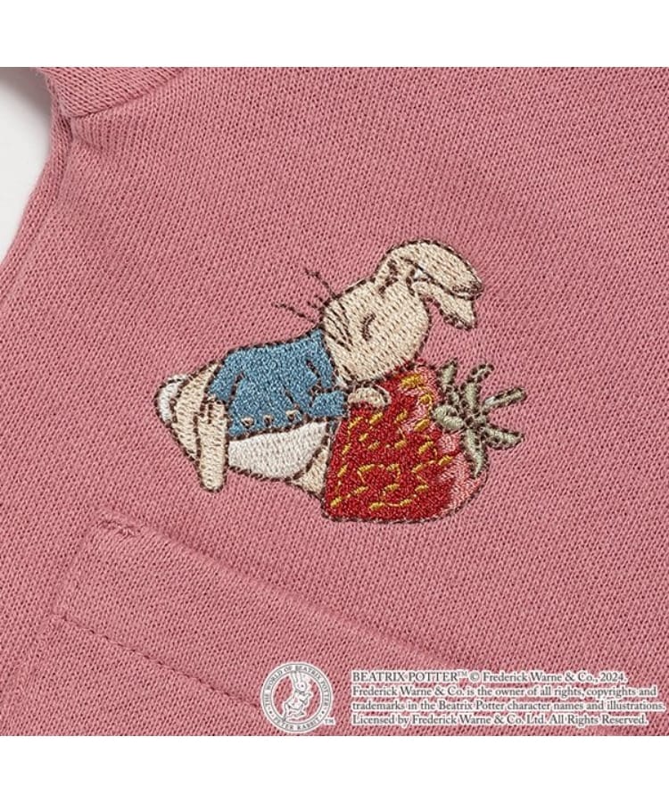 プティマイン(petit main)の【ピーターラビット】苺刺繍ZIPカーデ5