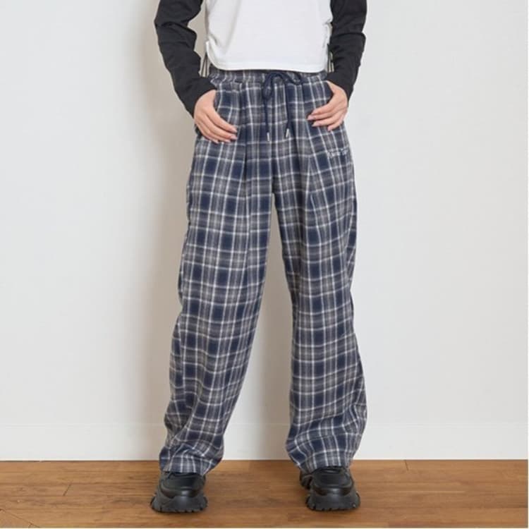 ラブトキシック・エル ティー エックス シー(Lovetoxic LTXC)のストレートフィットプルオンパンツ その他