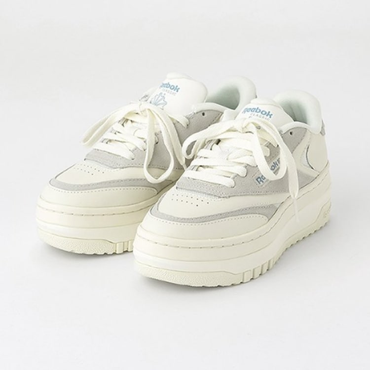 ラブトキシック・エル ティー エックス シー(Lovetoxic LTXC)の【Reebok】クラブシーエクストラ スニーカー