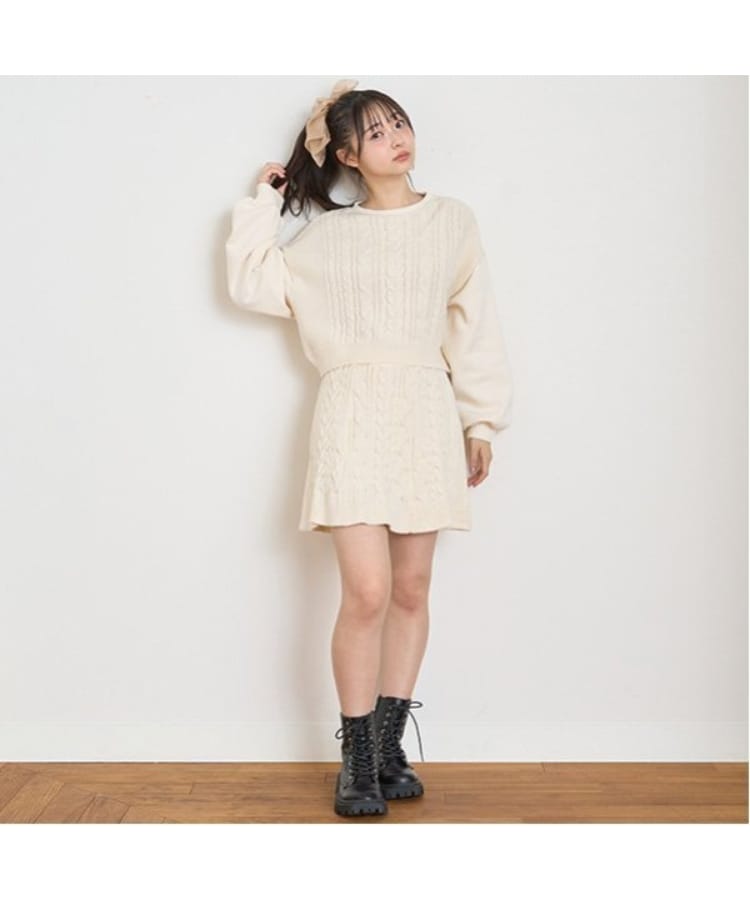 ラブトキシック・エル ティー エックス シー(Lovetoxic LTXC)のケーブルニットセットアップ3