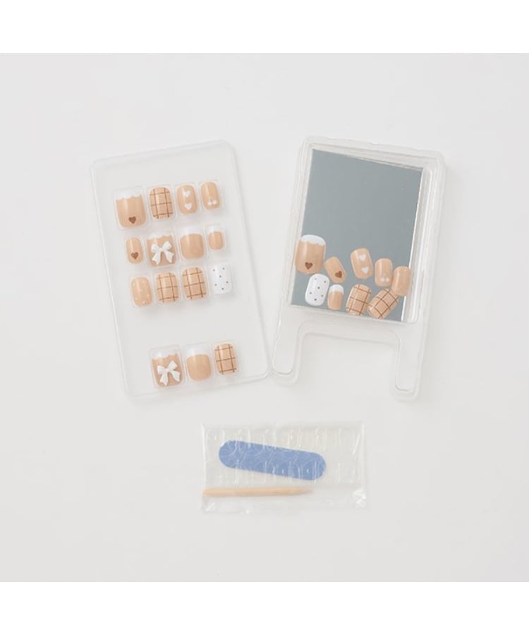 ラブトキシック・エル ティー エックス シー(Lovetoxic LTXC)のネイルチップ1