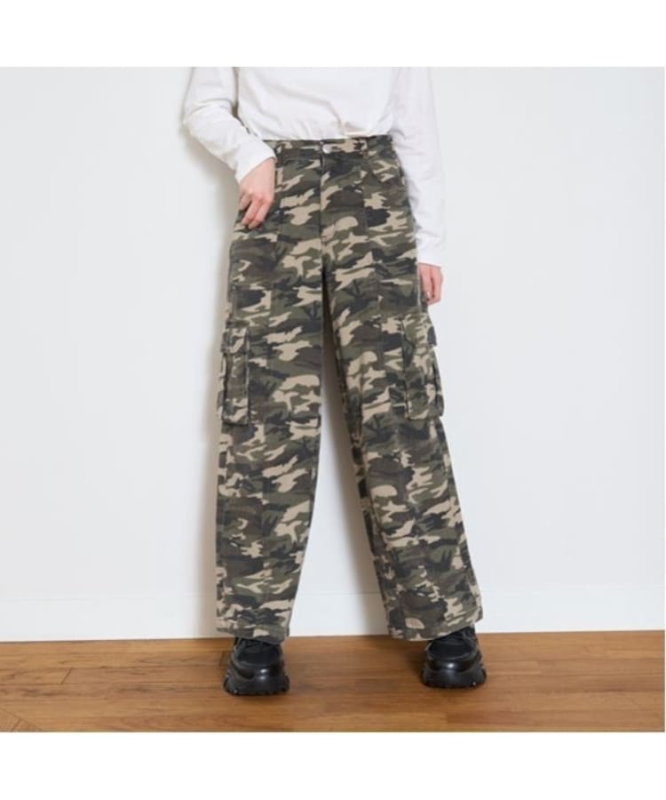 ラブトキシック・エル ティー エックス シー(Lovetoxic LTXC)の【LTXC】カモフラ柄カーゴパンツ。 カーキ(027)