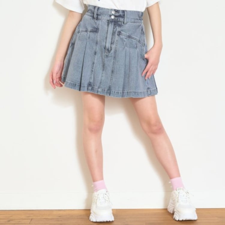 ラブトキシック・エル ティー エックス シー(Lovetoxic LTXC)の美脚見えデニムプリーツスカパン その他
