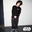 グラソス(GLAZOS)の【STAR WARS】ダース・ベイダー / バックプリント長袖Tシャツ1