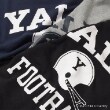 グラソス(GLAZOS)の【YALE】フロントフットボールロゴプリントトレーナー7
