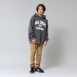 グラソス(GLAZOS)の【あったか】裏起毛・カレッジロゴピグメント加工パーカー2