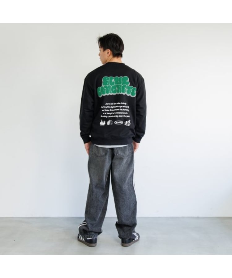 グラソス(GLAZOS)の【速乾・毛玉になりにくい】バックグラフィティビッグトレーナー1