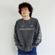 グラソス(GLAZOS)のピグメント・袖ロゴプリント長袖Tシャツ チャコールグレー(013)