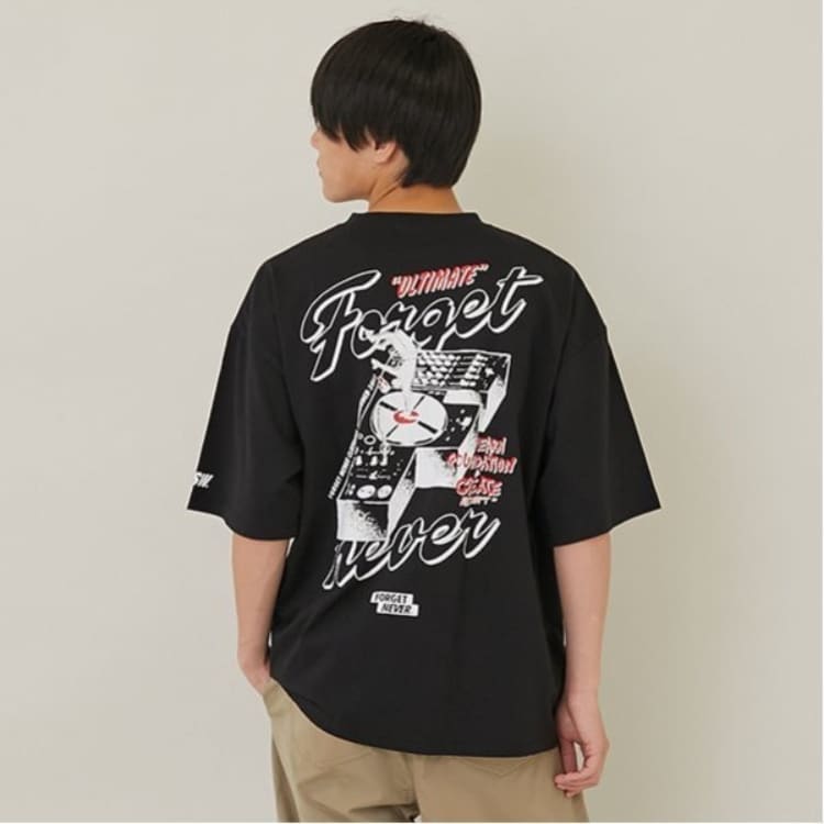 グラソス(GLAZOS)の【FORGETNEVER】バックターンテーブル半袖ポケットTシャツ_GLSW Ｔシャツ