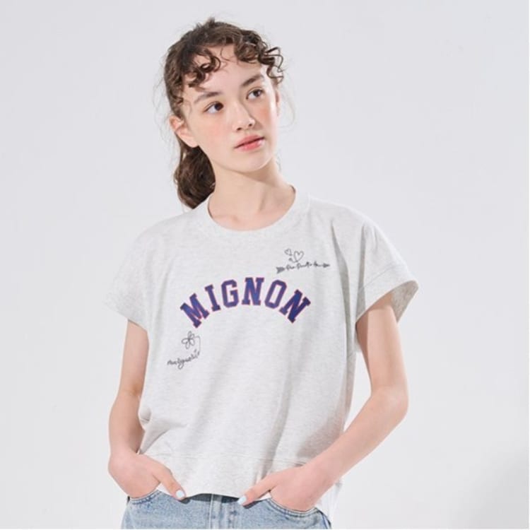 ポンポネット アミ(POM PONETTE AMI)の【AMI】らくがき刺しゅう変形プルオーバー Ｔシャツ