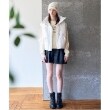 ミジェ(Mi-je)のフェイクレザーショートパンツ2