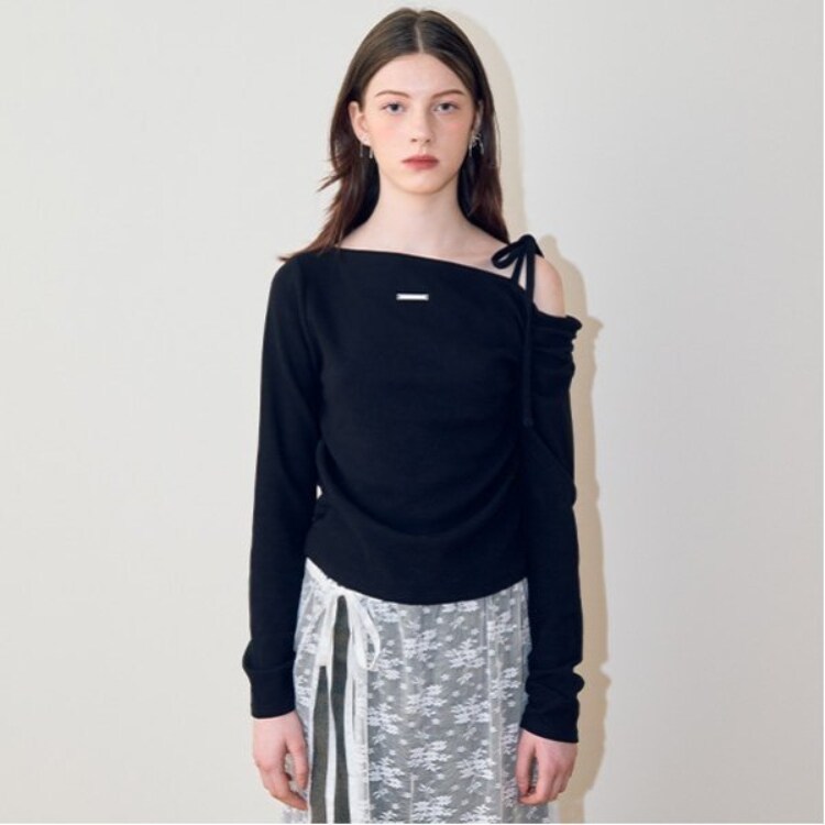 ミジェ(Mi-je)のワンショルリボンテレコ【韓国ファッション】 Ｔシャツ