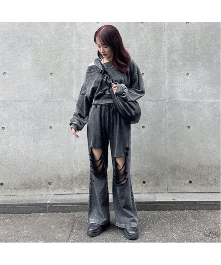 ミジェ(Mi-je)のダメージスウェットパンツ14