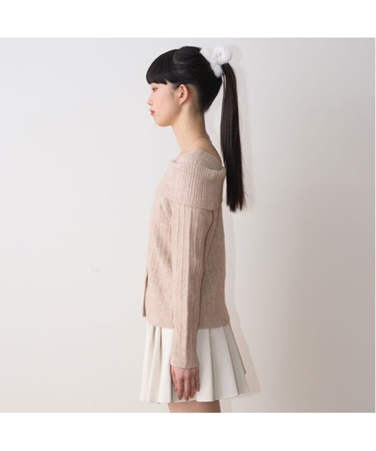 ミジェ(Mi-je)のオフショルレイヤードニット1