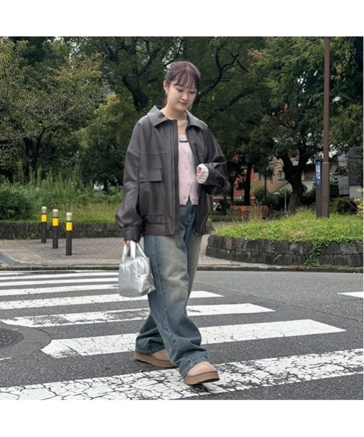 ミジェ(Mi-je)のカーブパンツ18