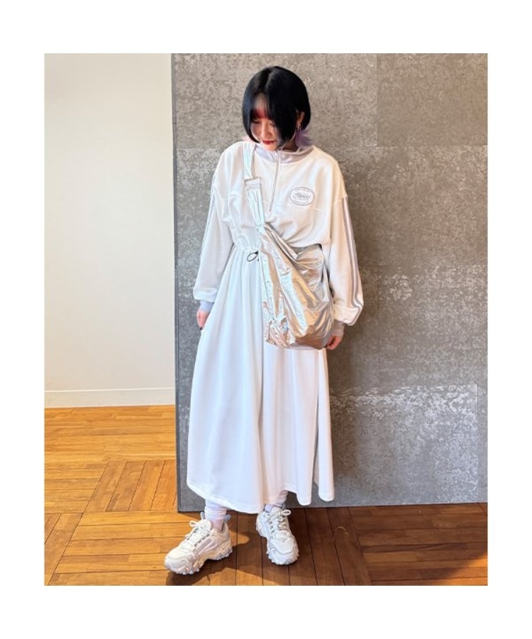 ミジェ(Mi-je)のトラックワンピース16