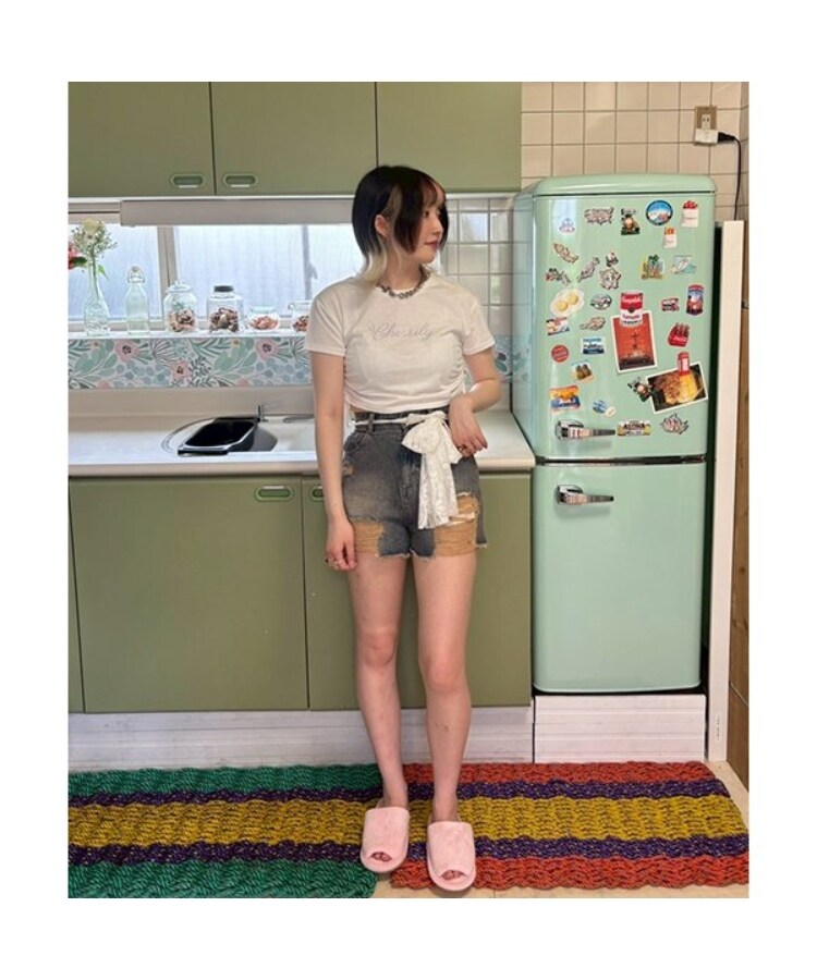 ミジェ(Mi-je)のストーンロゴ半袖Tシャツ14