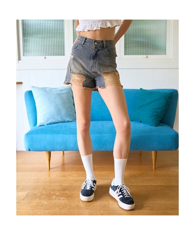 ミジェ(Mi-je)のダメージショートパンツ ネイビー(094)