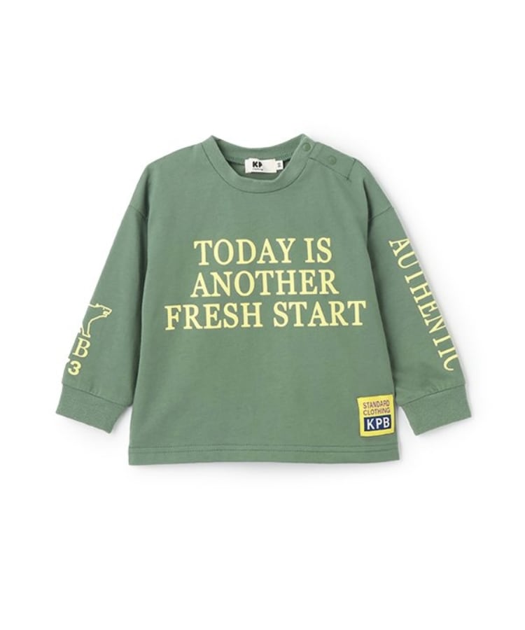 ケーピー(KP)のロゴプリント長袖Tシャツ カーキ(027)