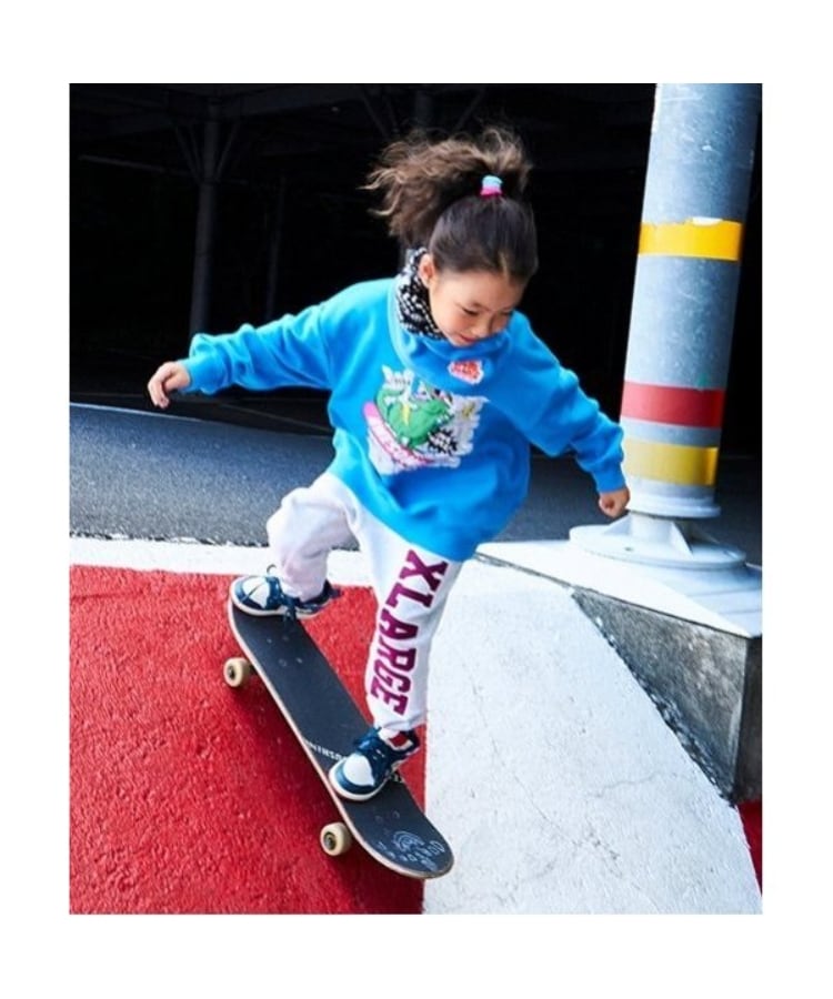 エクストララージ キッズ(XLARGE KIDS)のビッグロゴ刺しゅう裏毛パンツ13