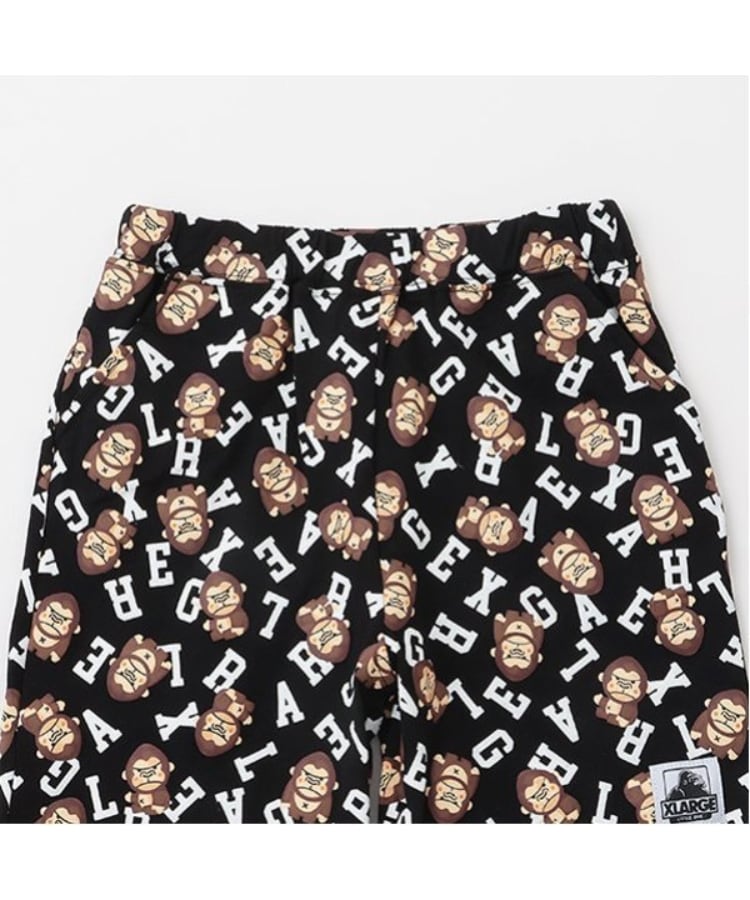 エクストララージ キッズ(XLARGE KIDS)の総柄ファニーゴリラショートパンツ2